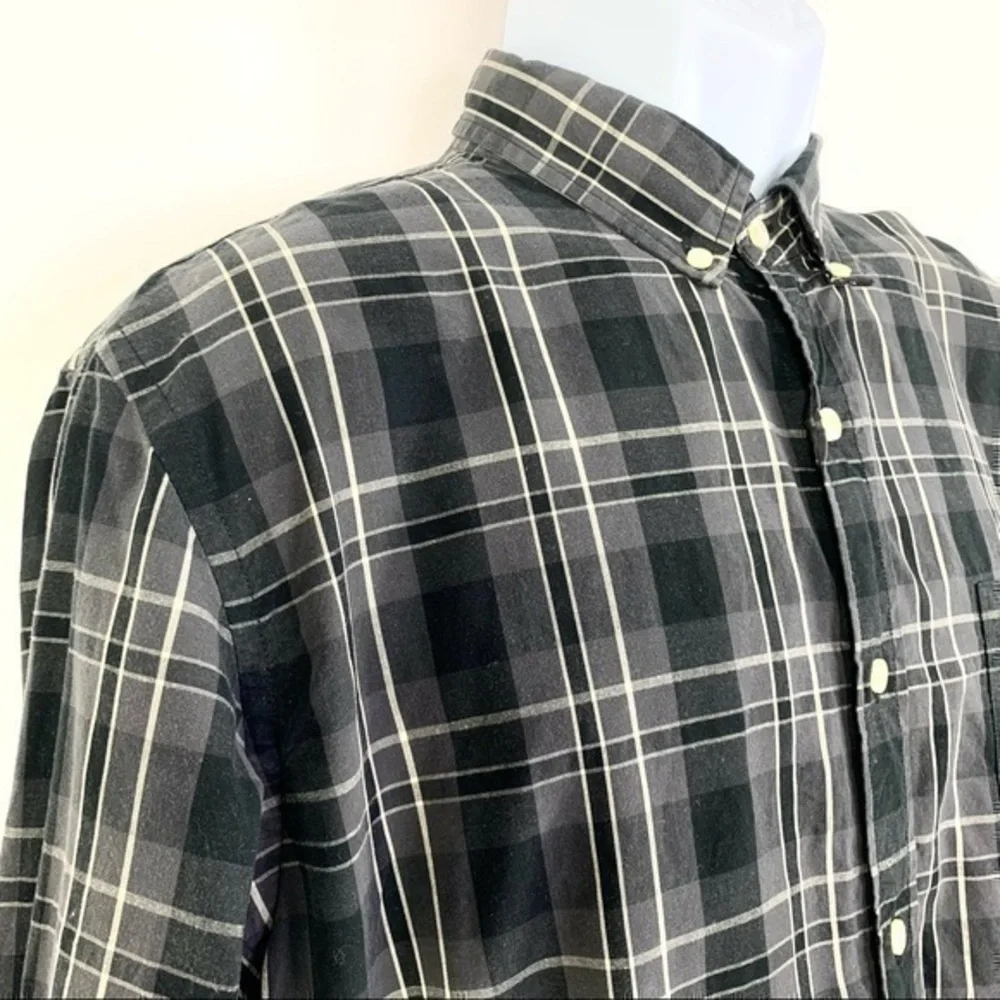 J.Crew Men’s Shirt black plaid buttons Down L